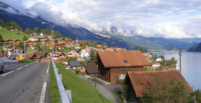 Blick auf Oberried am Aare-Radweg