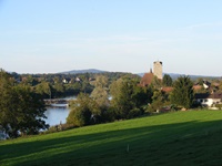 Dorf am Ufer der Aare